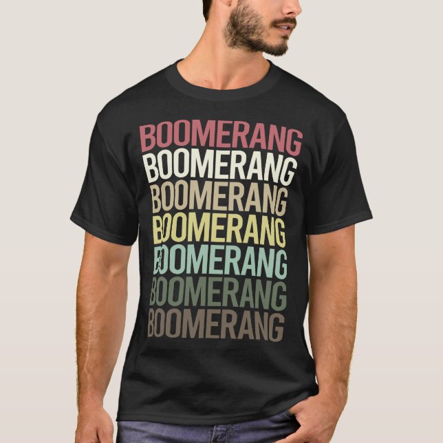 Färgglad Text Boomerang T Shirt (Framsida)