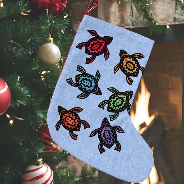 Färgglada abstrakta simmande sköldpaddor liten julstrumpa (bunch of black turtles with colourful shells on light blue Christmas stocking.)
