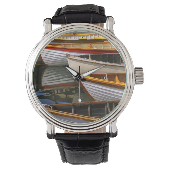 Färgglada båtar på Wooden Boat Center Armbandsur (Framsida)