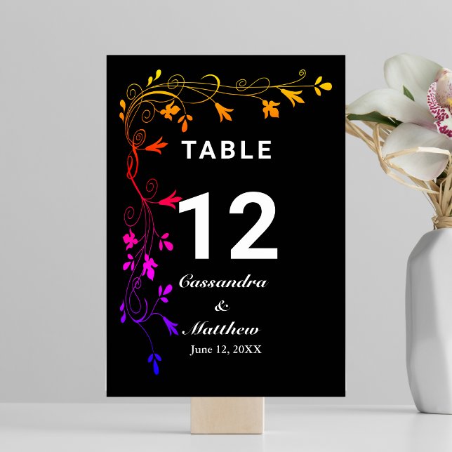 Färgglada blomsterrankor på svart bakgrund Bröllop Bordsnummer (Colorful Floral Vines on Black Background Wedding Table Number)