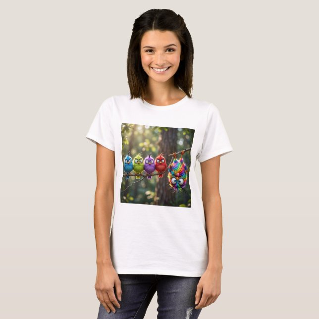 Färgglada luddiga små fåglar t shirt (Hel framsida)