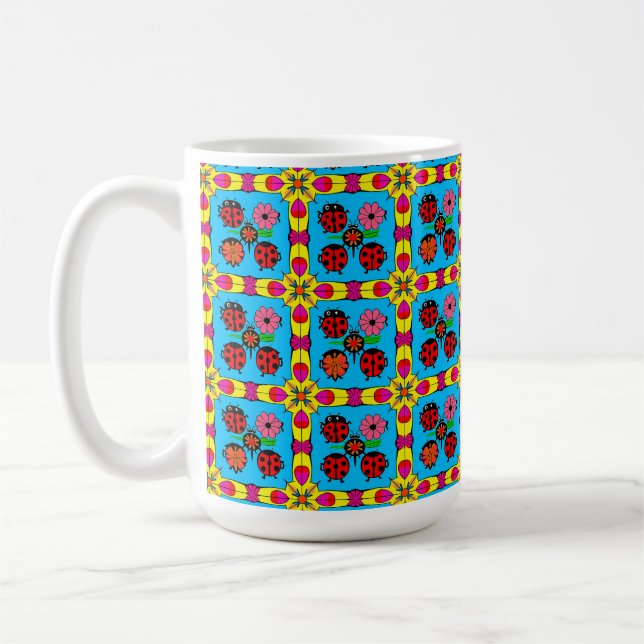 Färgglada nyckelpigor och blommor kaffemugg (Vänster)