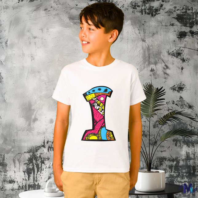 Färgglada och roliga monogram I Tribal och Doodle  T Shirt (Skapare uppladdad)