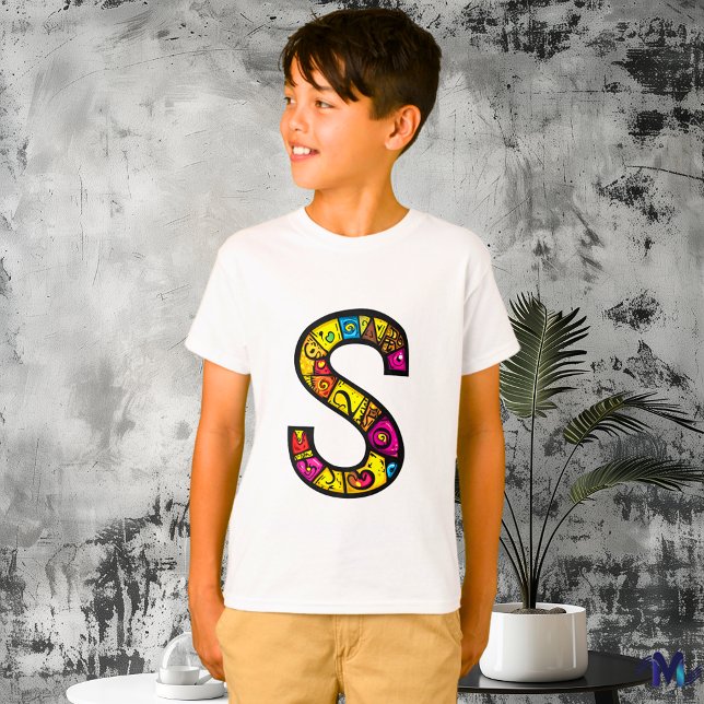Färgglada och roliga monogram S Tribal och Doodle T Shirt (Skapare uppladdad)