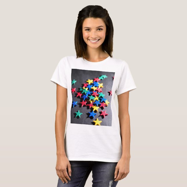 Färgglada Stjärnor T-Shirt (Hel framsida)