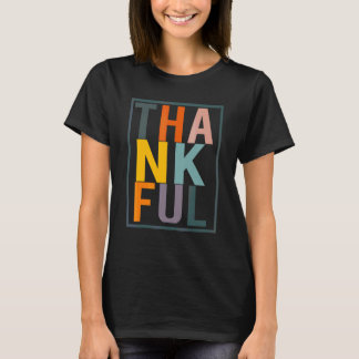 Färgglada Tacksamma Bokstäver Thanksgiving Höst Pu T Shirt