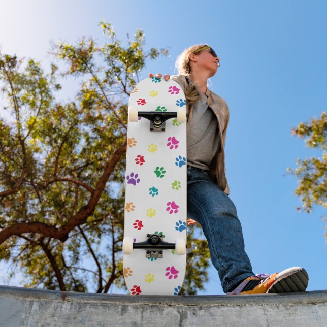 Färgglada tassavtryck mönster skateboard (Utomhus 1)