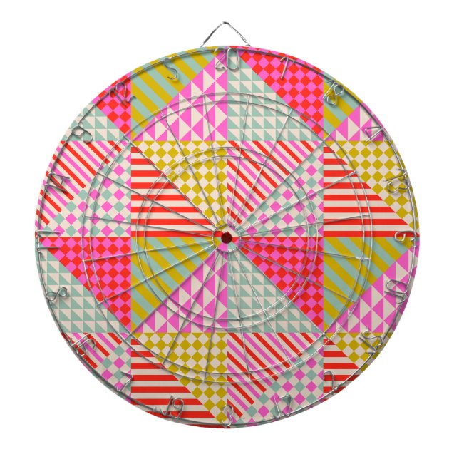 Färgglatt lapptäcke spelrum bar dartboard darttavla (Framsidan)