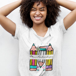 Färgglatt lärare namn penna tecknad t-shirt