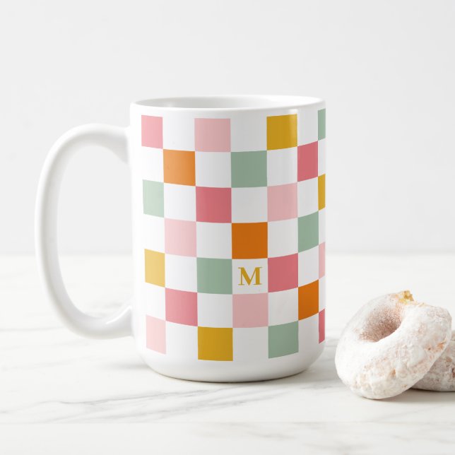 Färgglatt schackbrädemonogram kaffemugg (Med munk)