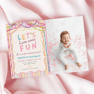 Färgglatt Whimsical Flickfödelsedagsfest Foto Inbjudningar