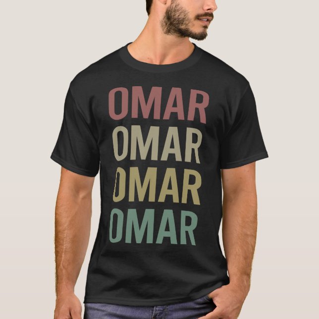 Färggrafik - Omar Namn T Shirt (Framsida)