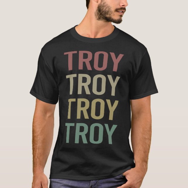 Färggrafik - Troy Namn T Shirt (Framsida)