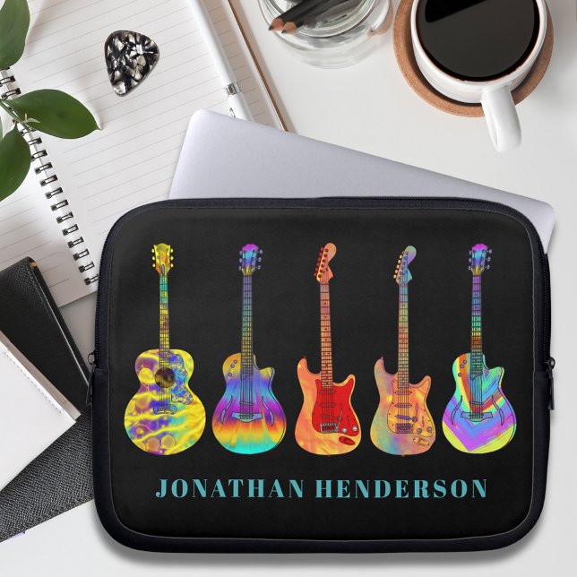 Färgguitar Mönster på Black add Namn Laptop Fodral (Colorful guitar pattern on black personalized name laptop sleeve guitarist or musician gift)