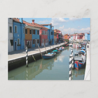 Färgkanal i Burano, Italien Vykort