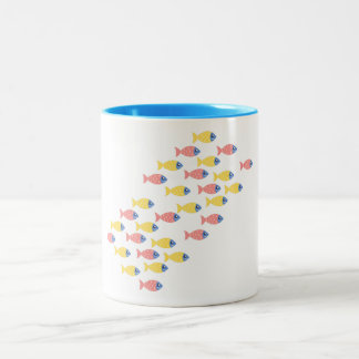 Färglös fiskmigrering Två-Tonad mugg