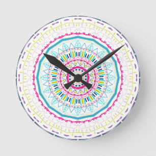 färglös mandala rund klocka