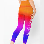Färglös Rosa Blå Orange Ombre Effect Namn Leggings<br><div class="desc">Färgämnen i Rosa Blått Orange Ombre Effect Namn Leggings . De här eleganterna har ett vackert färgstarkt Rosa Blå Orange Ombre Effect-Mönster-tryck med plats för att lägga till namn i familjen. Kontakta mig gärna på mypaperlove2021@gmail.com om du vill ha någon anpassning</div>