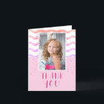 Färglöst Rosa Stars Birthday Kids Girl Photo Tack Kort<br><div class="desc">Färglös Rosa Stars Birthday Kids Girl Photo Tackto You Card. Tack för din rosa-födelsedag för dina vänner och din familj. Ladda upp fotot och anpassa kortet med ditt namn och din text. Kortet har färgstarka stjärnor och vågar. Underbart som tack för att du fick kort för flickor.</div>
