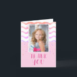 Färglöst Rosa Stars Birthday Kids Girl Photo Tack Kort<br><div class="desc">Färglös Rosa Stars Birthday Kids Girl Photo Tackto You Card. Tack för din rosa-födelsedag för dina vänner och din familj. Ladda upp fotot och anpassa kortet med ditt namn och din text. Kortet har färgstarka stjärnor och vågar. Underbart som tack för att du fick kort för flickor.</div>