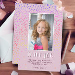 Färglöst Rosa Stars Birthday Kids Girl Photo Tack Kort<br><div class="desc">Färglös Rosa Stars Birthday Kids Girl Photo Tackto You Card. Tack för din rosa-födelsedag för dina vänner och din familj. Ladda upp fotot och anpassa kortet med ditt namn och din text. Kortet har färgstarka stjärnor och fläckar. Underbart som tack för att du fick kort för flickor.</div>