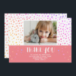 Färglöst Rosa Stars Birthday Kids Girl Photo Tack Kort<br><div class="desc">Färglös Rosa Stars Birthday Kids Girl Photo Tackto You Card. Tack för din rosa-födelsedag för dina vänner och din familj. Ladda upp fotot och anpassa kortet med ditt namn och din text. Kortet har färgstarka stjärnor och fläckar. Underbart som tack för att du fick kort för flickor.</div>