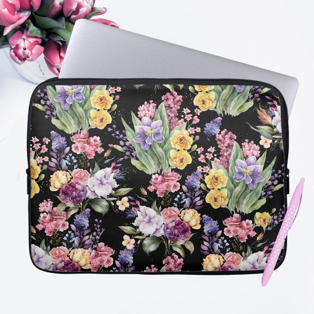 Färglöst Söt Garden Flowers på svart bakgrund Laptop Fodral (Skapare uppladdad)