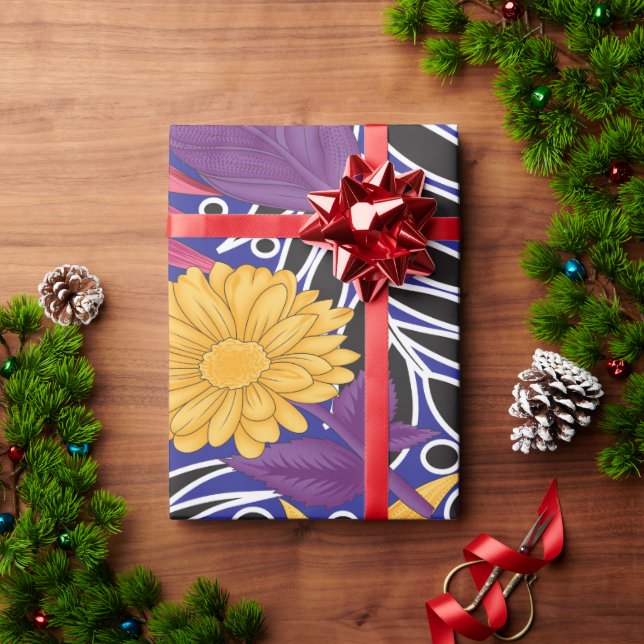 Färgomslagning papper med kreativets blommigt presentpapper (Julgåva)
