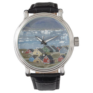 Färgrik arkitektur i staden Narsaq, Armbandsur