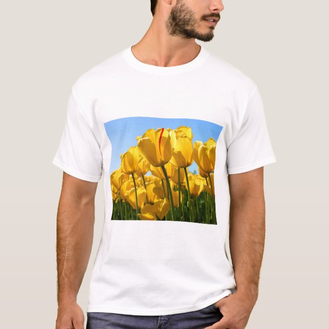 Färgrik blommig konst T-shirt (Framsida)