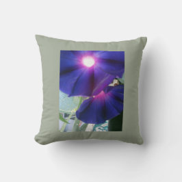 Färgrik blommigt kudde