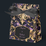 Färgrik, Extravagant, Lila och Guld Presentaskar<br><div class="desc">Färgrik,  extravagant,  lila och gul design. De rika lila och gyllene nyanserna ger ett lyxigt tillskott till ditt kök,  och De invecklade mönstren och detaljerna gör detta verkligen iögonfallande.</div>