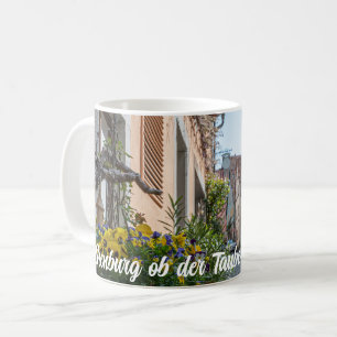 Färgrik gata i Rothenburg ob der Tauber Kaffemugg
