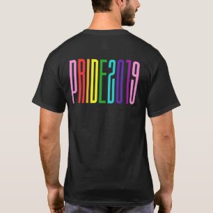 Färgrik gay pride 2019 för regnbågetext LGBTQ T Shirt