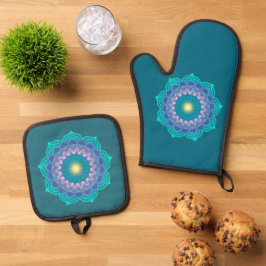 Färgrik mandala på blå bakgrund