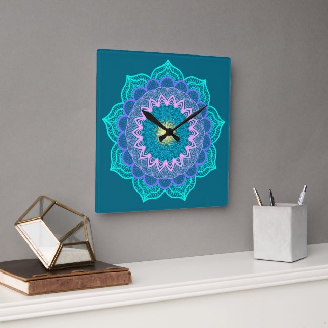 Färgrik mandala på blå bakgrund fyrkantig klocka (Kontor)