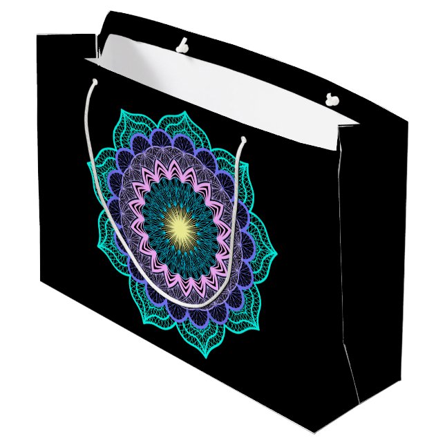 Färgrik mandala på svart bakgrund (Baksidan Vinklad)