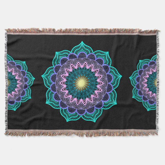 Färgrik mandala på svart bakgrund filt (Framsidan)