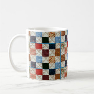 Färgrik mugg för täckemönsterkaffe