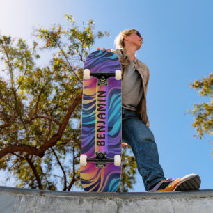 Färgrik vågskärmönster skateboard från 90-talet
