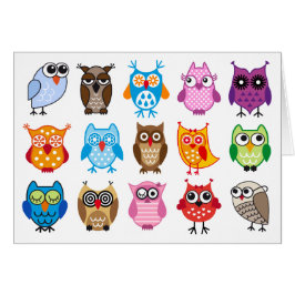 Färgrika gulliga ugglor hälsningskort