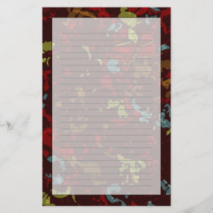 Färgrika löv och blommor mot kamouflage brevpapper
