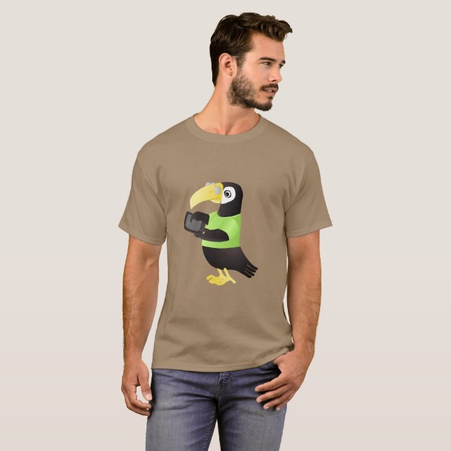 Färgrika Toucan papegojor i grön röd gult T Shirt (Hel framsida)