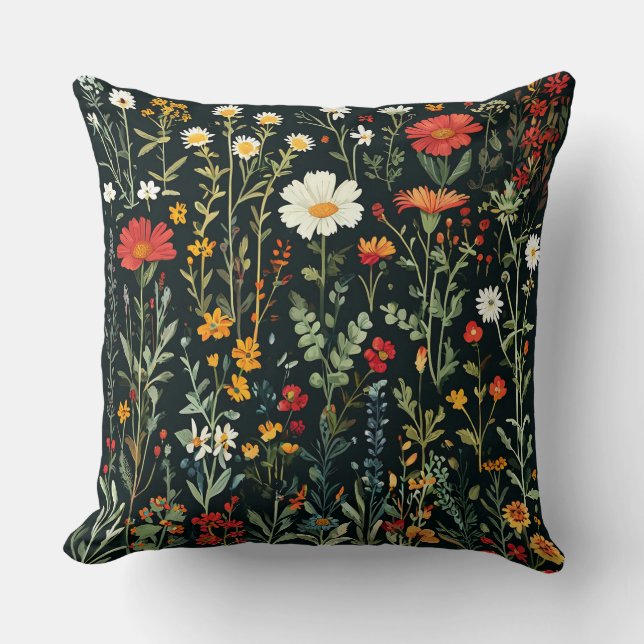 Färgstark arrangemang av vilda blommor  kudde (Framsida)