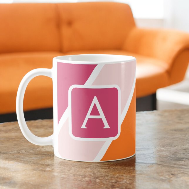 Färgstark kvinninfärgad Rand monogram färgad Kaffemugg (Skapare uppladdad)