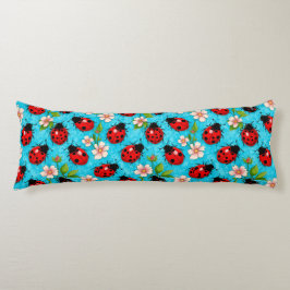 Färgstark nyckelpigsmönster med blommor kroppskudde