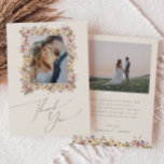 Färgstark Wildblomma | Beige Meadow Flat Photo Tack Kort<br><div class="desc">Den här färgade vilda blomman | Beige meadow platt foto tack vare ditt kort är perfekt för din lilla, vismska boho-regnbåge sommar bröllop. Den ljusa, förtjusande rosan, gulten, orangen och blommigten guld färg i ge känner sig som en vintage av minsta möjliga elegant-vår-hippie -trädgård. Den moderna designen är konst och...</div>
