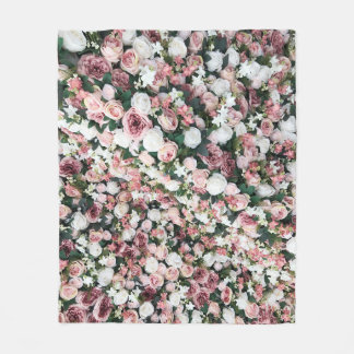 Färgstarka artificiella blommor: levande bakgrund fleecefilt