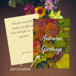 Färgstarka löv efter regn kort