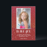 Färgstarka stjärnor Red Birthday Kids Girl Photo Tack Kort<br><div class="desc">Färga stjärnor Red Birthday Kids Girl Photo Tackto You Card. Cute Red-födelsedagstack för ditt kort till dina vänner och din familj. Ladda upp fotot och anpassa kortet med ditt namn och din text. Kortet har färgstarka stjärnor och fläckar. Underbart som tack för att du fick kort för flickor.</div>